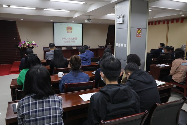 陜煤建設(shè)路橋分公司：青工“啄木鳥”，安全我來守