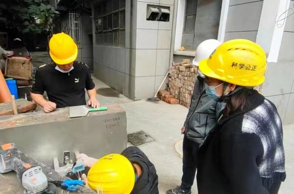 陜煤建設(shè)新城公司第一項(xiàng)目部：給老舊房屋裝上“溫度開關(guān)”