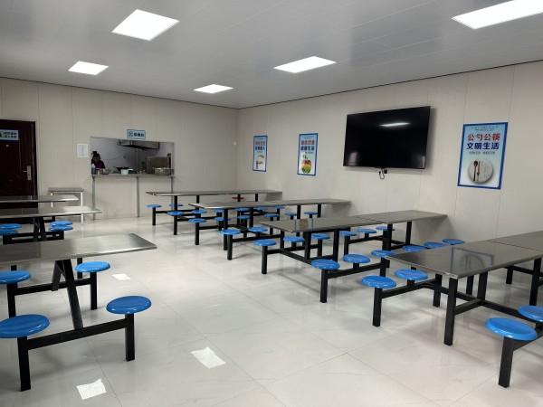 陜煤建設(shè)機(jī)電安裝公司：翻新“兩堂一舍”溫暖職工心