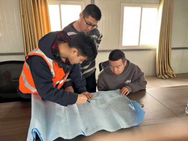 陜煤建設(shè)咸陽分公司第二項目：團結(jié)互助，共同進步