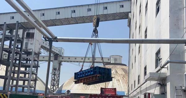 陜煤建設(shè)洗選煤運(yùn)營(yíng)公司紅柳林洗煤廠項(xiàng)目部：“卸舊+換新”勠力同心 完成設(shè)備更換任務(wù)