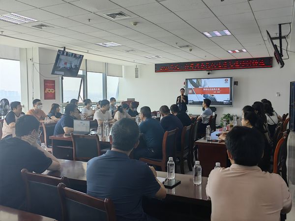 陜煤建設(shè)天工公司開展樹禮儀形象 展企業(yè)風采商務(wù)禮儀培訓(xùn)