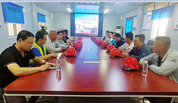 陜煤建設(shè)渭南分公司第三項(xiàng)目部對(duì)標(biāo)學(xué)習(xí)促發(fā)展，經(jīng)驗(yàn)共享譜新篇