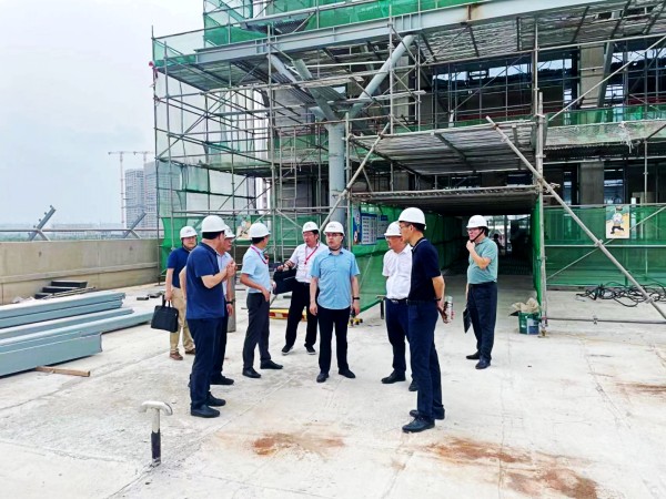中電科西北集團(tuán)有限公司董事孫亭蒞臨北斗星基項目參觀指導(dǎo)