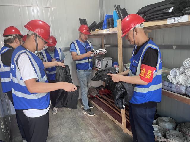 陜煤建設(shè)韓城分公司土建四項(xiàng)目部：未雨綢繆 打好雨季“三防”防御戰(zhàn)