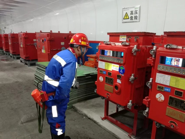 陜煤建設(shè)機電安裝公司：國慶我在崗 項目生產(chǎn)“不打烊”！