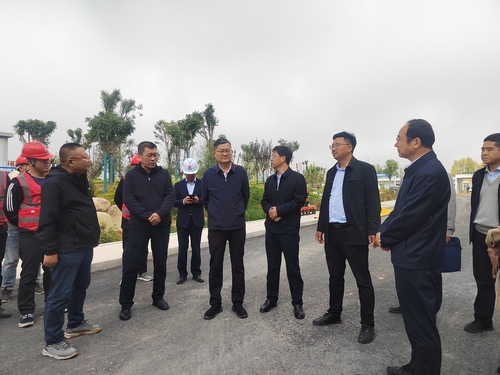 榆林市委副書記、市委黨校校長(zhǎng)李雄斌一行蒞臨榆林市委黨校新校區(qū)建設(shè)項(xiàng)目檢查指導(dǎo)工作