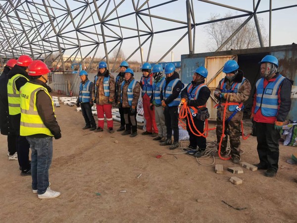 陜煤建設(shè)銅煤公司基層項目部：“抗嚴(yán)寒，保進度”奮戰(zhàn)正當(dāng)時