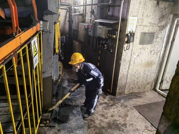 陜煤建設(shè)洗選煤運營公司:英姿颯爽娘子軍  烏金之上綻芳華