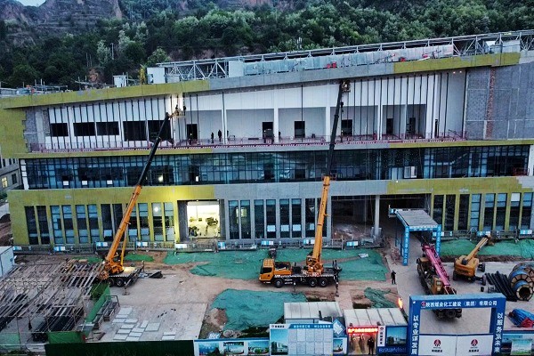 陜煤建設(shè)渭南分公司各施工項(xiàng)目揮汗拼搏 以勞動(dòng)為“五一”添彩