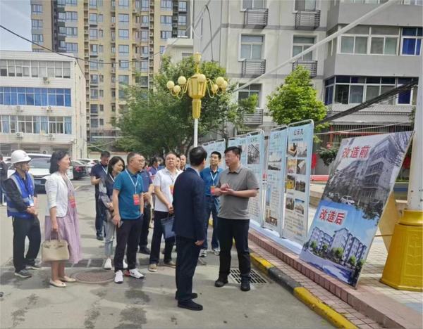 西安市新城區(qū)人大代表、政協(xié)委員蒞臨陜煤建設新城公司干休所項目進行調(diào)研