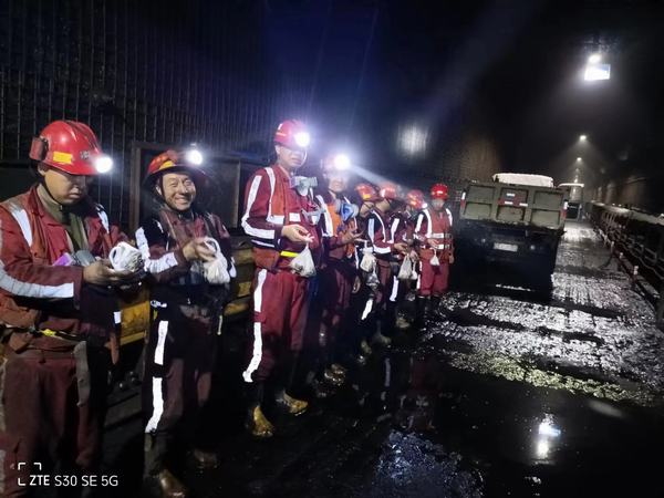 陜煤建設(shè)煤礦運(yùn)營(yíng)服務(wù)分公司：平安端午 “粽”情重義