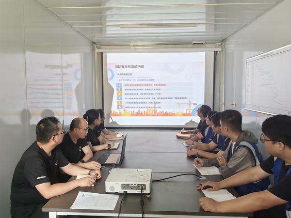 陜煤建設新城公司：黨員身邊無隱患 安全生產(chǎn)我?guī)ь^