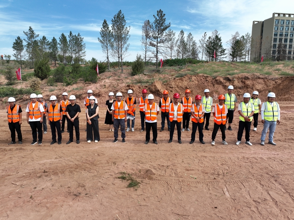 陜煤建設(shè)內(nèi)蒙古分公司：舉行鄂爾多斯應(yīng)用技術(shù)學(xué)院辦學(xué)條件提升項目工程開工典禮