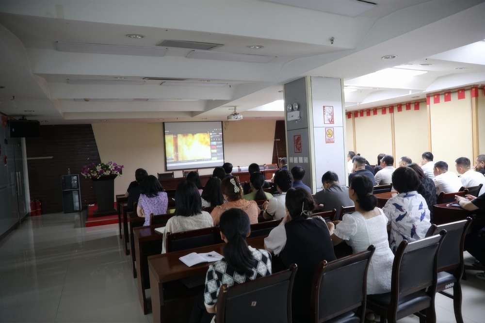 陜煤建設(shè)路橋分公司：把“黨建紅”融入“安全藍(lán)”，引領(lǐng)融合賦能高質(zhì)量發(fā)展