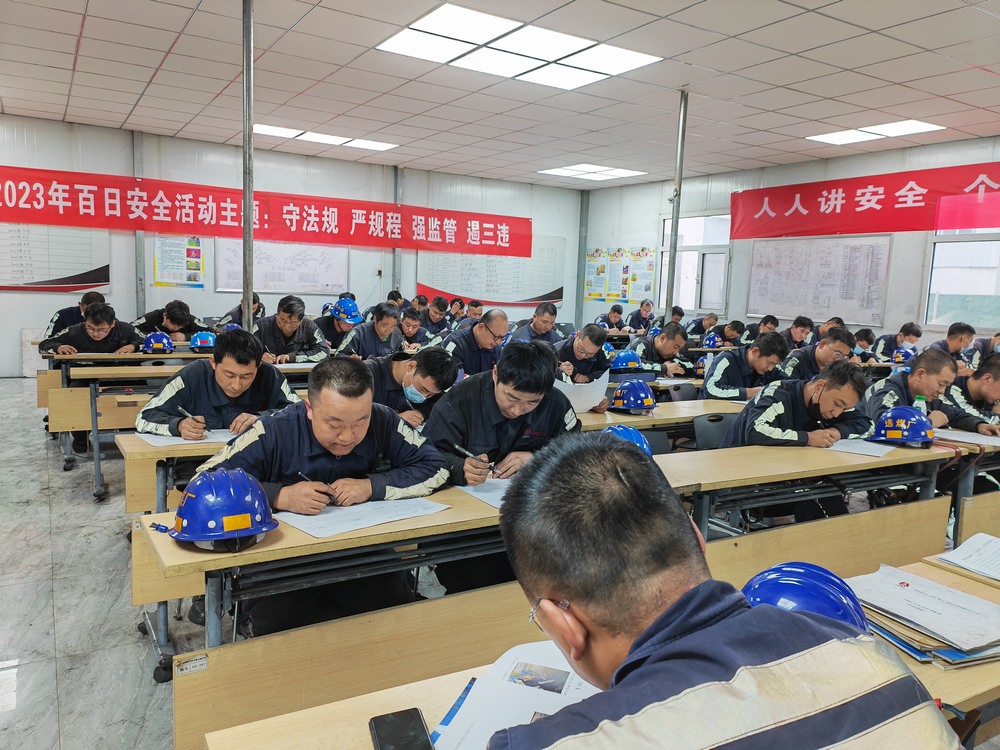 陜煤建設(shè)洗選煤運營公司紅柳林洗煤廠項目部： 加強設(shè)備管理，筑牢安全基石