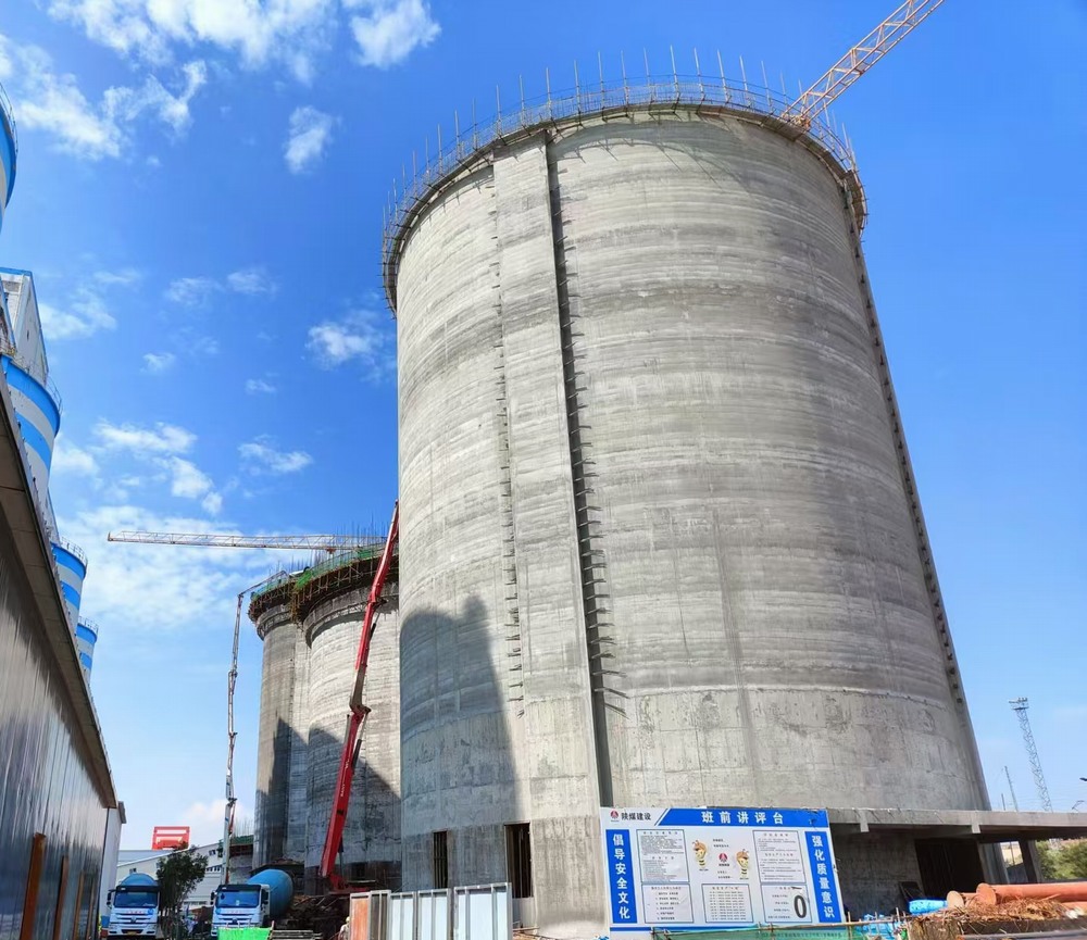 陜煤建設第二直屬項目部：金秋施工熱潮涌，奮楫揚帆啟新程