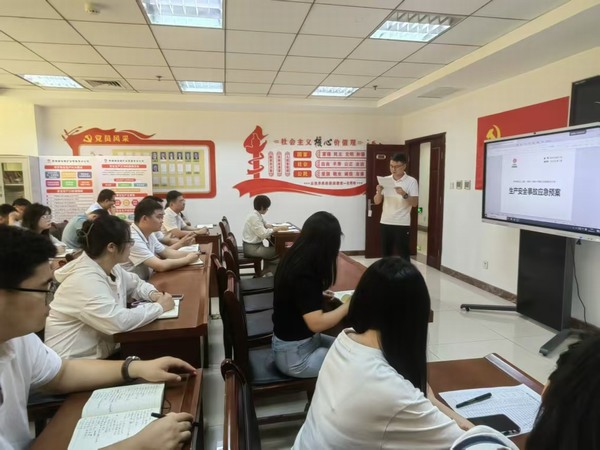 陜煤建設(shè)煤礦運營服務(wù)分公司：開展生產(chǎn)安全事故應(yīng)急預(yù)案培訓(xùn)活動  提升應(yīng)急處理能力