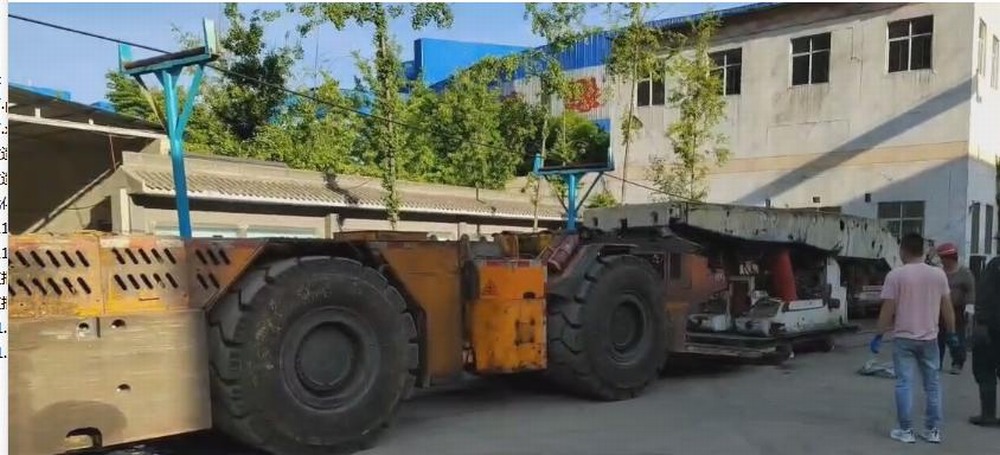 陜煤設計研究院：韓城礦業(yè)公司桑樹坪二號井率先應用無軌膠輪車支架搬運車運輸，提高工作效率，確保安全生產