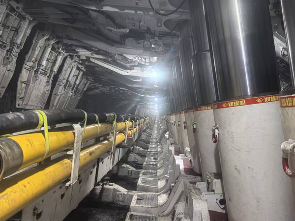 陜煤建設煤礦運營服務分公司：可可蓋煤礦11211綜采面啟動聯(lián)合試運行