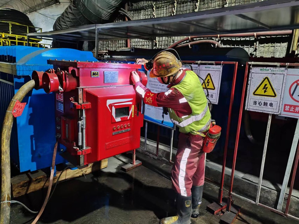 陜煤建設(shè)機電安裝公司：青春有我，共繪新春華彩