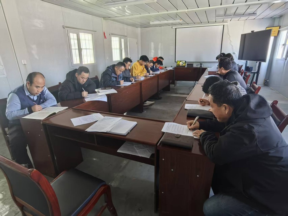 陜煤建設(shè)天工公司新疆第一項(xiàng)目部：“課”不容緩，筑牢復(fù)工安全防線