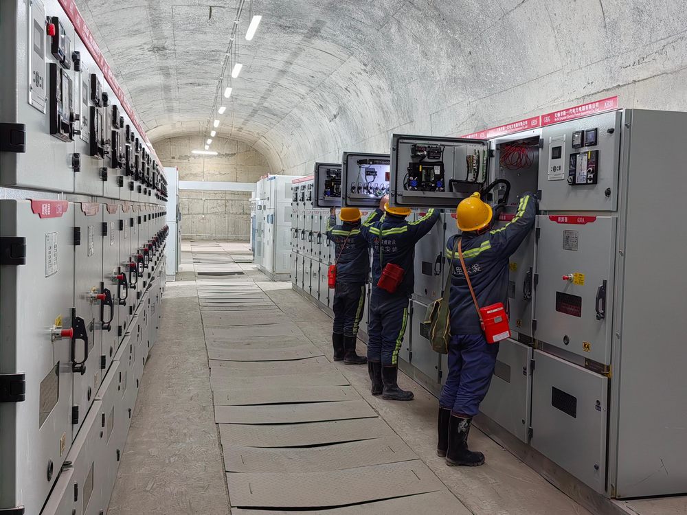 陜煤建設(shè)機(jī)電安裝公司酒鋼項(xiàng)目部：電氣安裝圓滿收官，安全質(zhì)量鑄就口碑