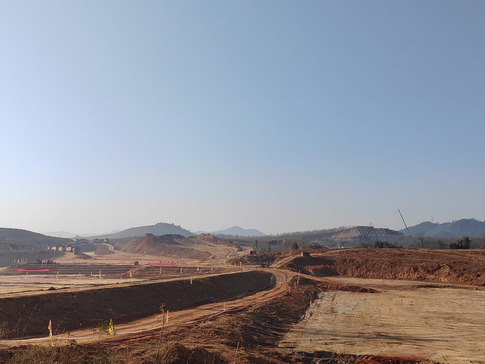 搶晴天、戰(zhàn)雨季 以“光明之戰(zhàn)”鑄就精品工程