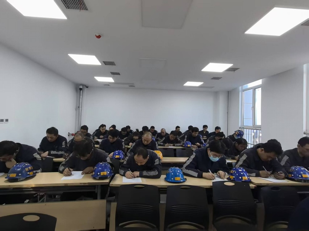 陜煤建設(shè)洗選煤運(yùn)營公司紅柳林洗煤廠項(xiàng)目部：撬動(dòng)人才引領(lǐng)“新引擎，賦能現(xiàn)場管理“譜新篇”