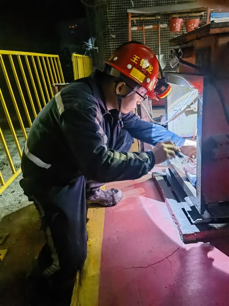 陜煤建設(shè)煤礦運(yùn)營(yíng)服務(wù)分公司：五四精神耀青春  建功立業(yè)新時(shí)代