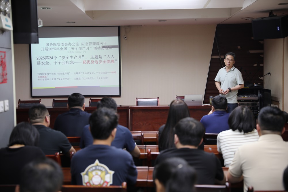 陜煤建設(shè)路橋分公司以宣傳為墨，繪就安全發(fā)展新圖景