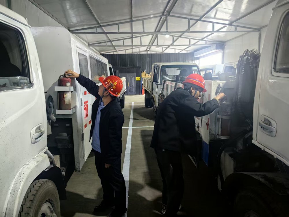 陜煤建設(shè)機(jī)電安裝公司：開展“雙節(jié)”安全專項(xiàng)檢查 織密安全生產(chǎn)防護(hù)網(wǎng)