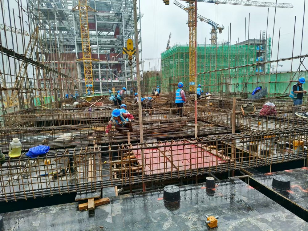 陜煤建設(shè)韓城分公司土建四項(xiàng)目部：雙節(jié)攻堅(jiān)奏強(qiáng)音，項(xiàng)目建設(shè)破浪行