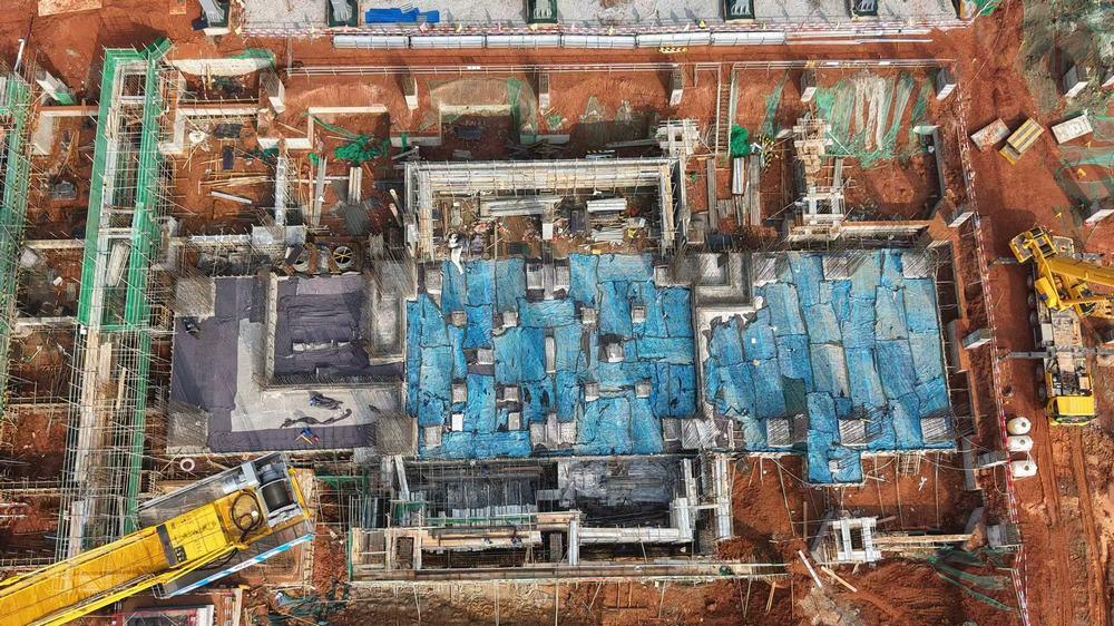 陜煤建設(shè)天工公司：陜煤汨羅電廠2×100萬(wàn)千瓦燃煤發(fā)電工程2號(hào)汽機(jī)房汽機(jī)基座底板混凝土澆筑圓滿完成