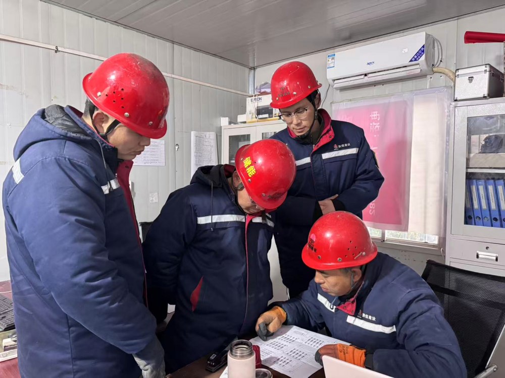 陜煤建設(shè)機(jī)電安裝公司新能源項(xiàng)目部：抓項(xiàng)目、強(qiáng)管理、穩(wěn)安全 精準(zhǔn)發(fā)力開新局