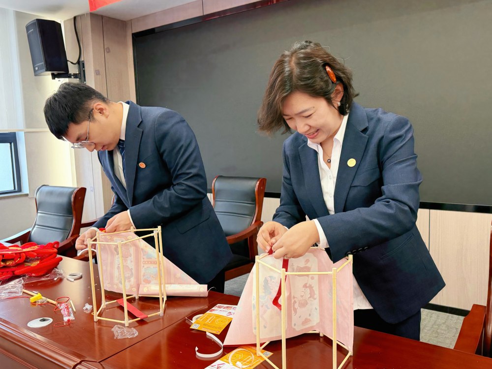 陜煤建設(shè)天工公司：張燈結(jié)彩迎福至 清風(fēng)正 氣守廉來