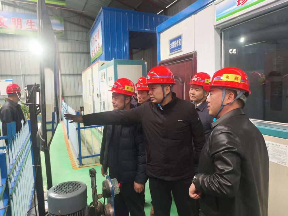 陜煤集團(tuán)、韓城礦務(wù)局聯(lián)合檢查組蒞臨礦建二公司第二項目部檢查指導(dǎo)