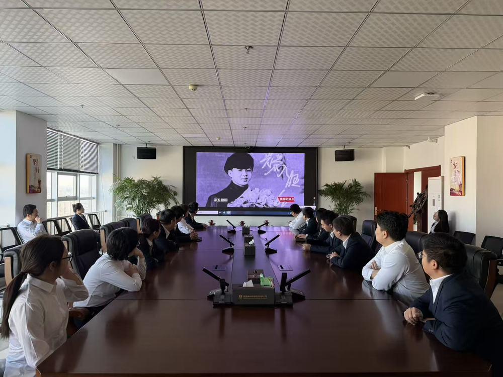 傳承雷鋒精神 深化交流共建 書香浸潤(rùn)匠心