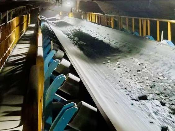 陜煤建設(shè)機電安裝公司涌鑫項目部攻堅17天高效完成長距離帶式輸送機安裝工程