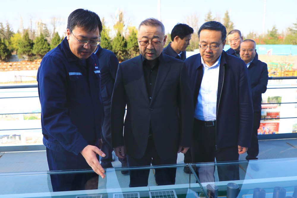 陜西省發(fā)展改革委黨組書記、主任王青峰蒞臨銅創(chuàng)能材項目調(diào)研指導(dǎo)工作