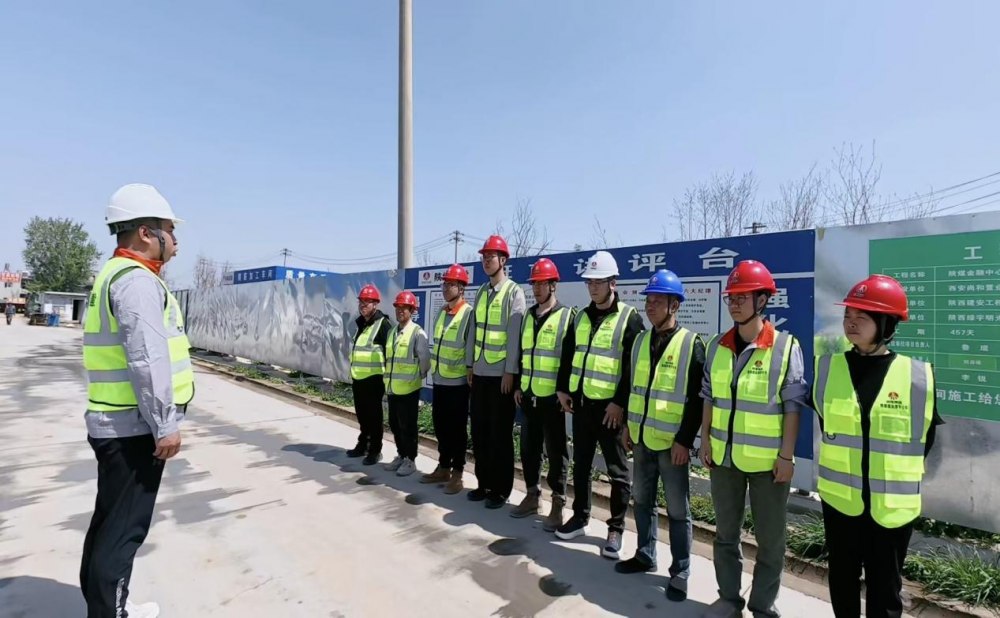 陜煤建設(shè)綠宇公司：以練筑防安全護(hù)航 開展模板坍塌事故應(yīng)急演練